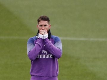 Sergio Ramos, durante un entrenamiento con el Real Madrid