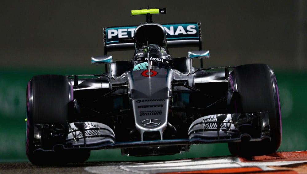 Nico Rosberg, rodando en Abu Dabi