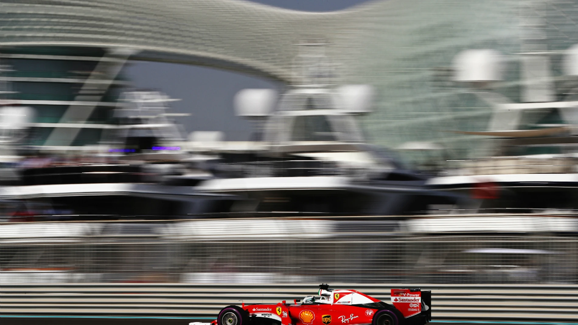 Sebastian Vettel, rodando en Abu Dabi