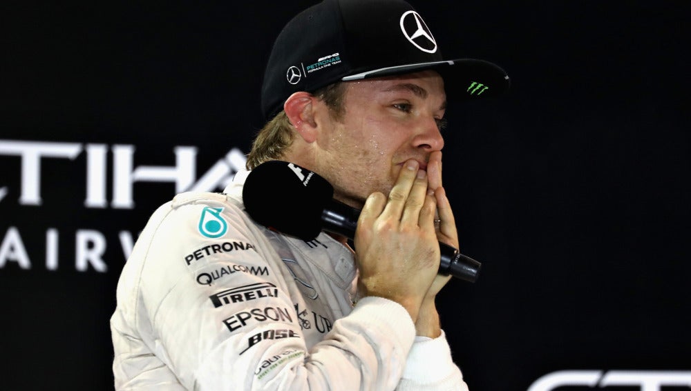 Rosberg, emocionado en el podio