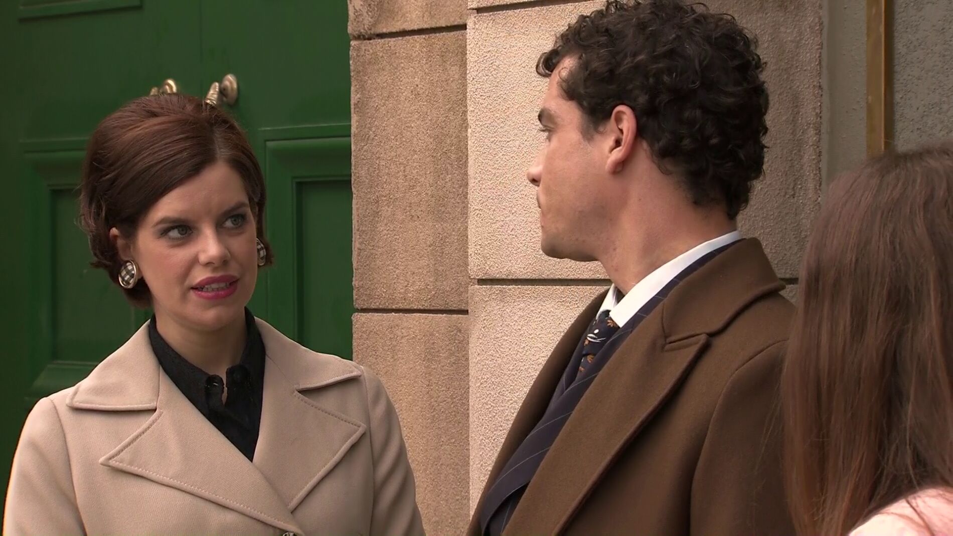 Marta no se atreve a confesar sus sentimientos a Rafael