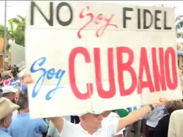 Frame 28.119259 de: Miles de personas se concentran en Miami para exigir democracia en Cuba