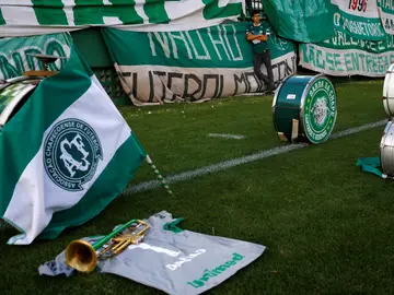El homenaje del estadio del Chapecoense tras la tragedia aérea El homenaje del estadio del Chapecoense tras la tragedia aérea