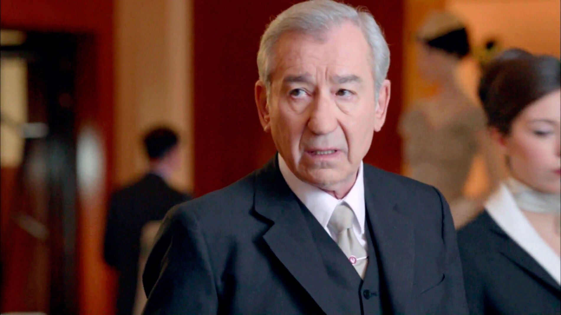 Pepe Sacrist&aacute;n en su primer cap&iacute;tulo de 'Velvet' como Don Emilio