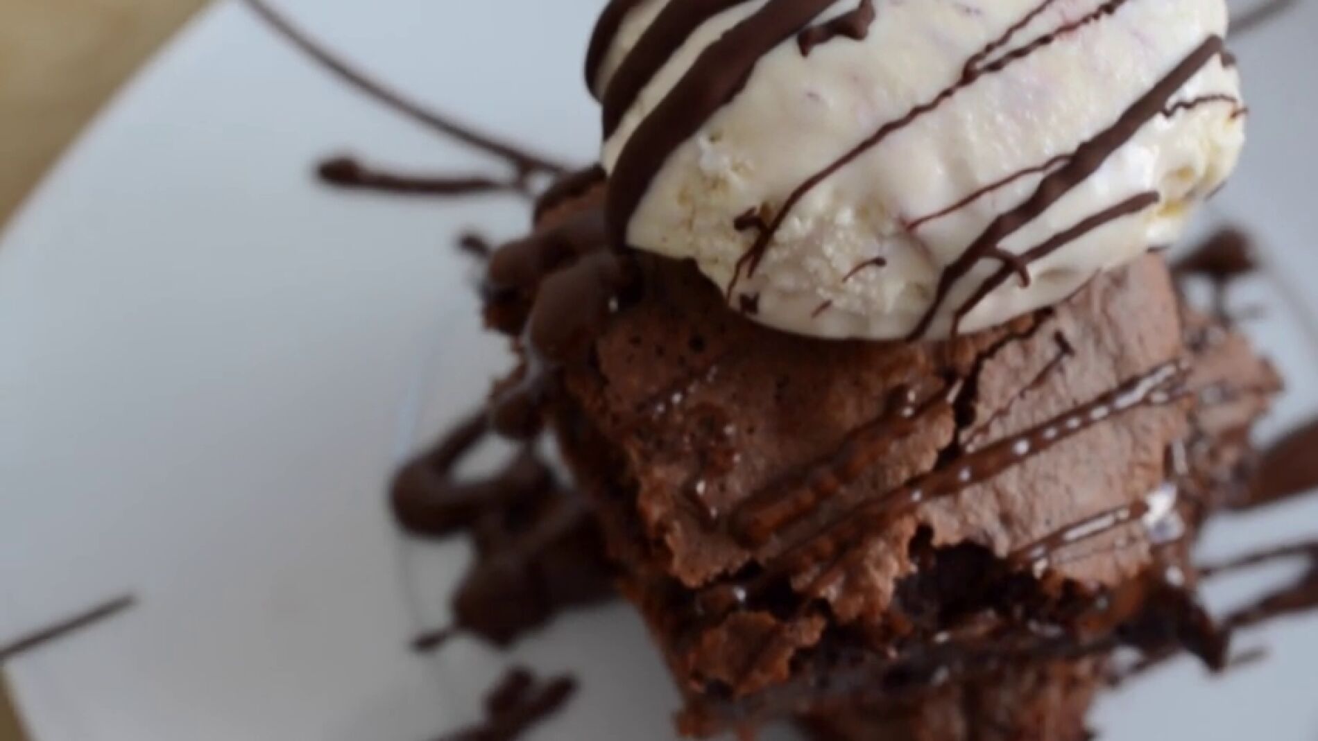Frame 7.599984 de: ¡Al rico brownie vegano!