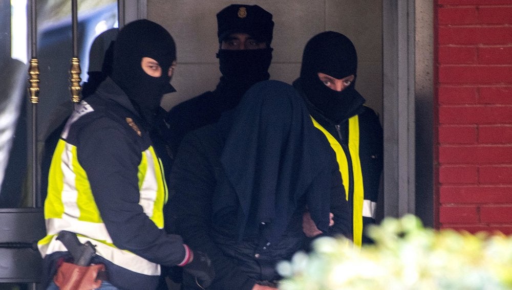 El marroquí acusado de ser un peligroso yihadista, clave en el aparato de propaganda y captación del DAESH, detenido el miércoles en Aranjuez, en Madrid