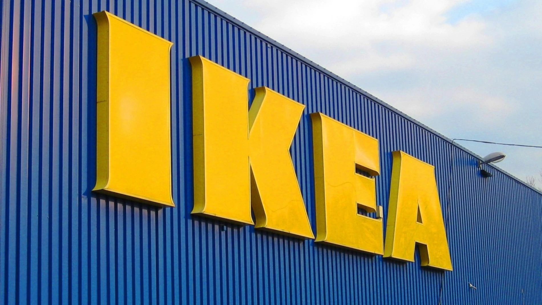 Fachada de una tienda de Ikea Fachada de una tienda de Ikea