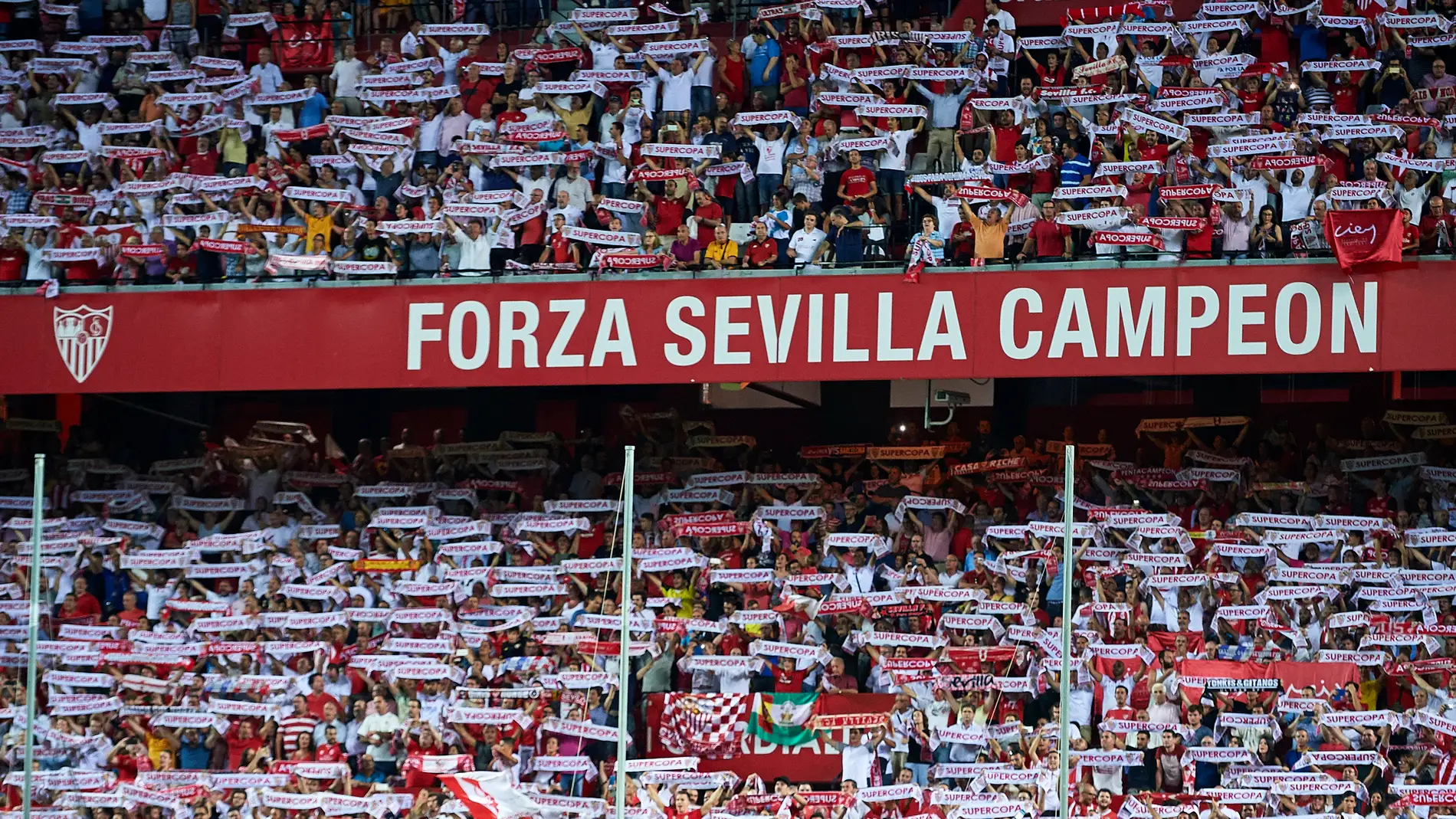 La afición del Sevilla en el Sánchez Pizjuán