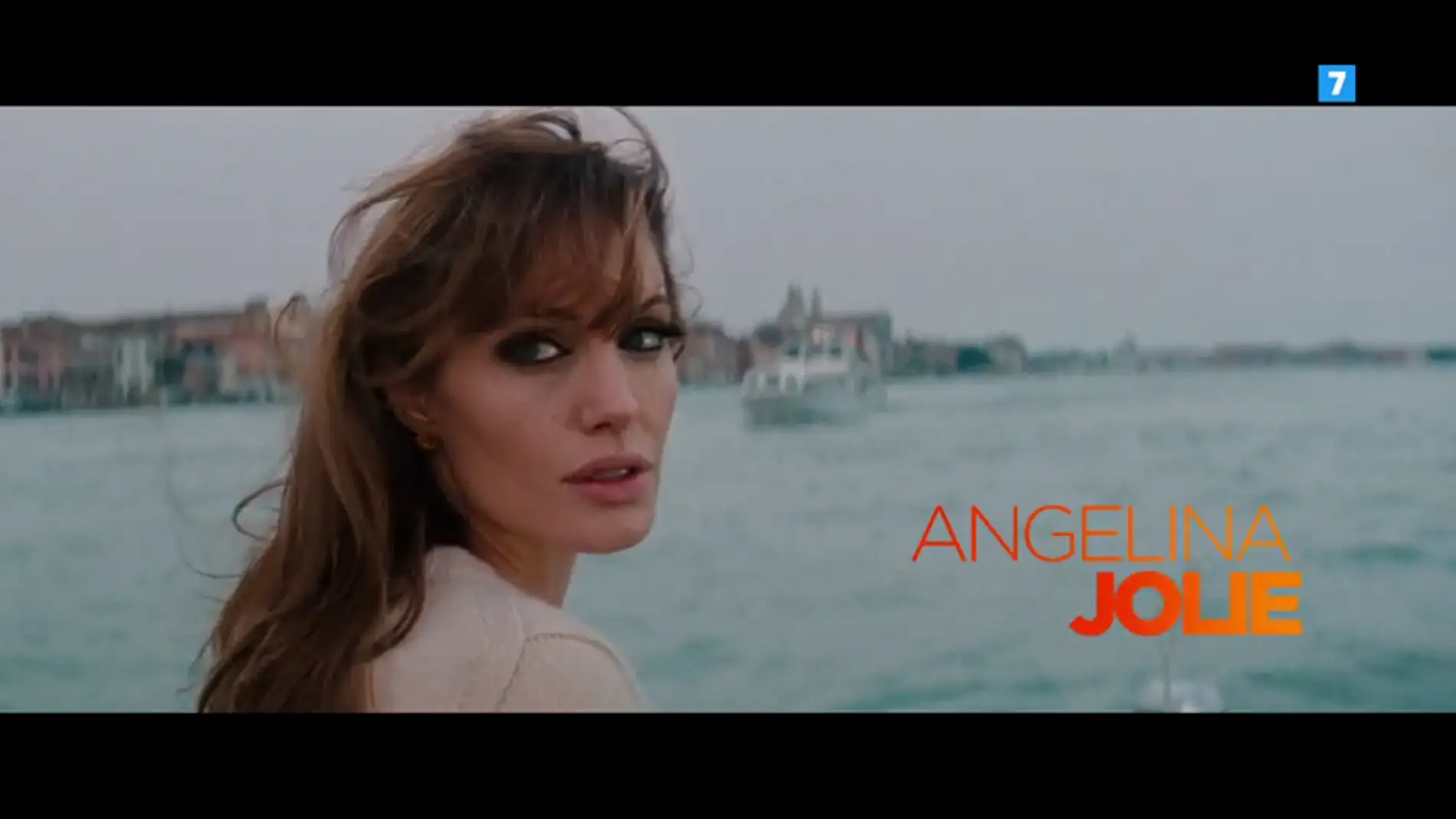 Frame 10.778059 de: Angelina Jolie y Johnny Deep protagonizan 'The Tourist' 
