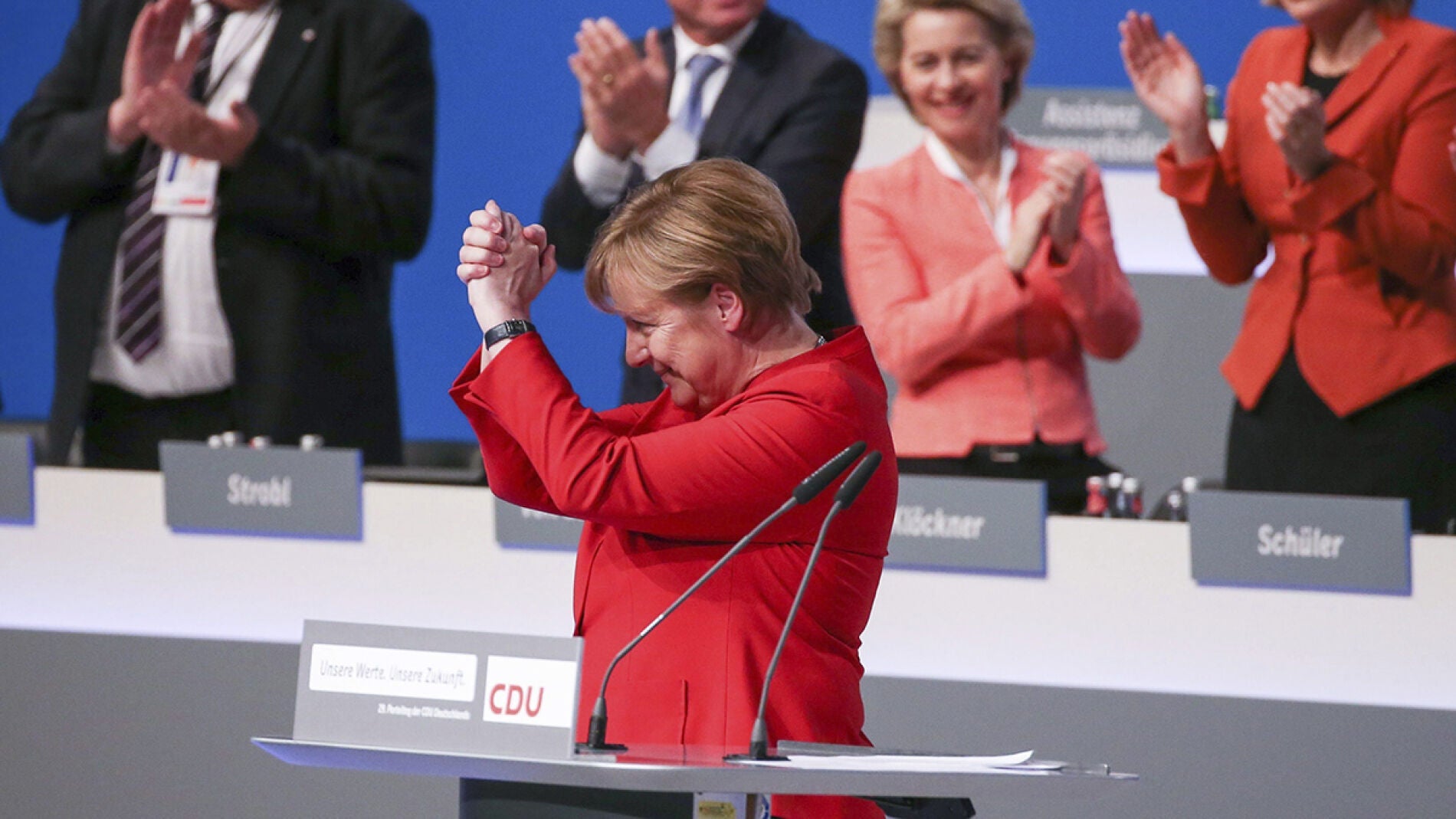 Merkel, reelegida como l&iacute;der de los conservadores alemanes