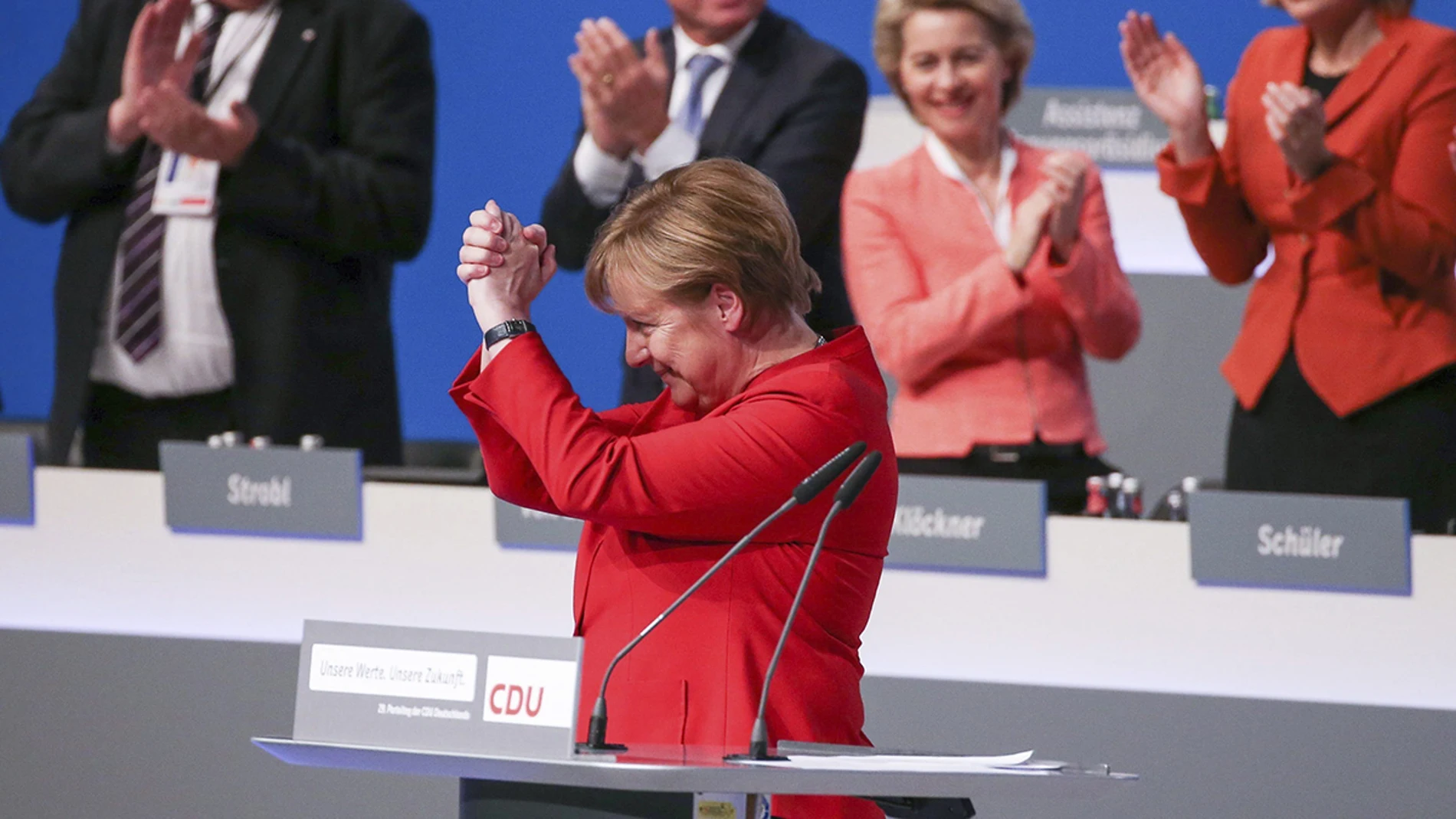 Merkel, reelegida como líder de los conservadores alemanes Merkel, reelegida como líder de los conservadores alemanes