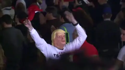 Frame 30.67736 de: Los bulos en internet, un suculento negocio Frame 30.67736 de: Los bulos en internet, un suculento negocio