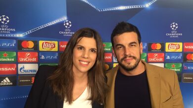 Mario Casas no se quiso perder el partido de Champions Total en el Camp Nou 
