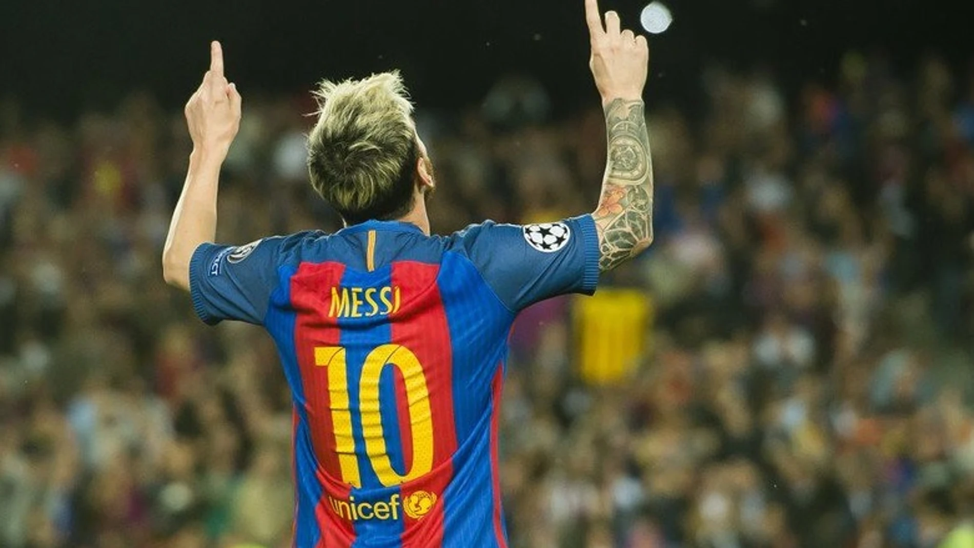 Messi celebra su gol ante el Borussia Mönchengladbach