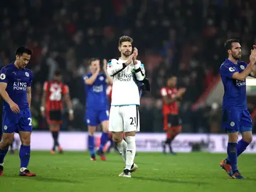 Los jugadores del Leicester se lamentan tras la derrota Los jugadores del Leicester se lamentan tras la derrota