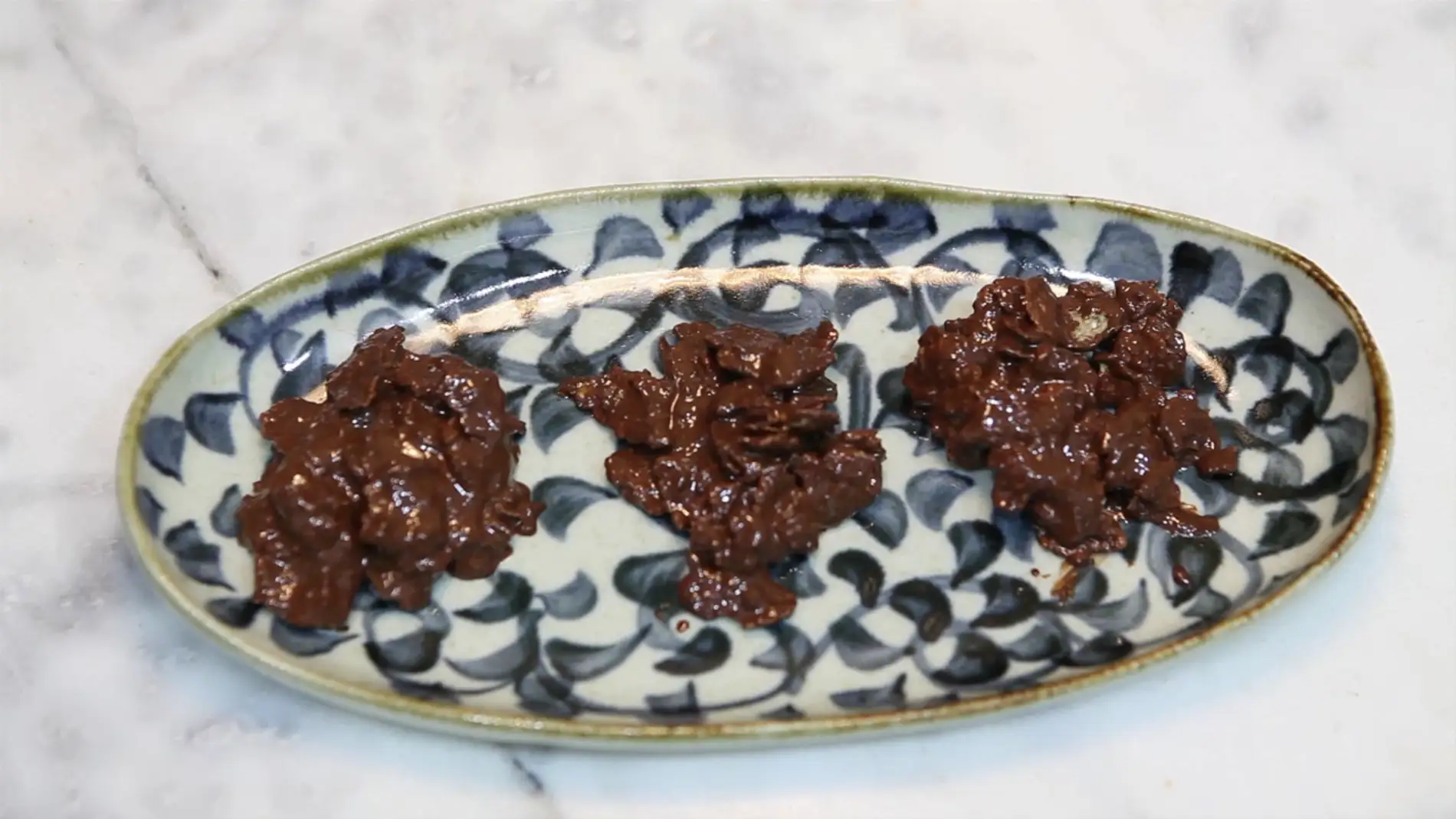 Frame 29.547576 de: Te enseñamos a preparar rocas de chocolate con cereales