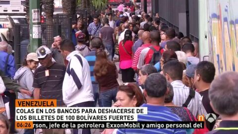 Colas en los bancos venezolanos