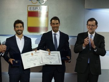 Mariano Rajoy junto a Nadal y Marc López