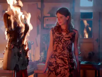 Cristina prende fuego a las galerías acabando con los sueños de Ana Cristina prende fuego a las galerías acabando con los sueños de Ana