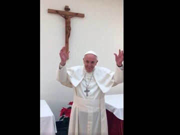 El Papa Francisco felicita la Navidad en lengua de signos