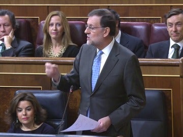 Frame 26.934315 de: Rajoy acusa al PSOE de "sobreactuar" al decir que en España hay problemas de libertad de expresión