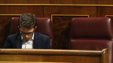 Errejón se equivoca y vota abstención con Ciudadanos en el decreto de la estiba