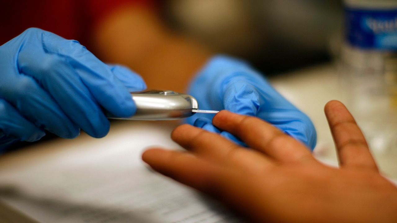 Alarma en un instituto de Gran Canaria después de que 23 niños se sometieran al test de glucosa con la misma aguja
