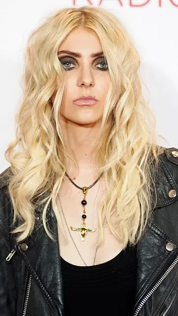 Gossip Girl Taylor Momsen no se parece en nada a su personaje
