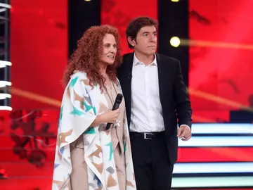 Lolita, a Rosa López: “Estás en el buen camino de ganar una gala" Lolita, a Rosa López: “Estás en el buen camino de ganar una gala"