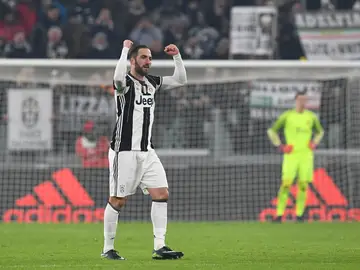 Higuaín celebra su gol ante la Roma Higuaín celebra su gol ante la Roma