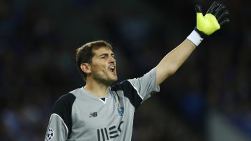 Casillas, con el Oporto