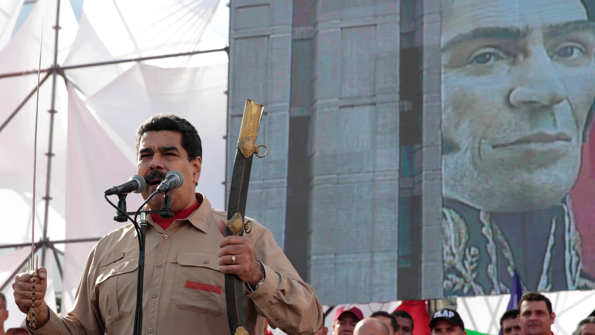 El presidente de Venezuela Nicolás Maduro habla durante una manifestación El presidente de Venezuela Nicolás Maduro habla durante una manifestación