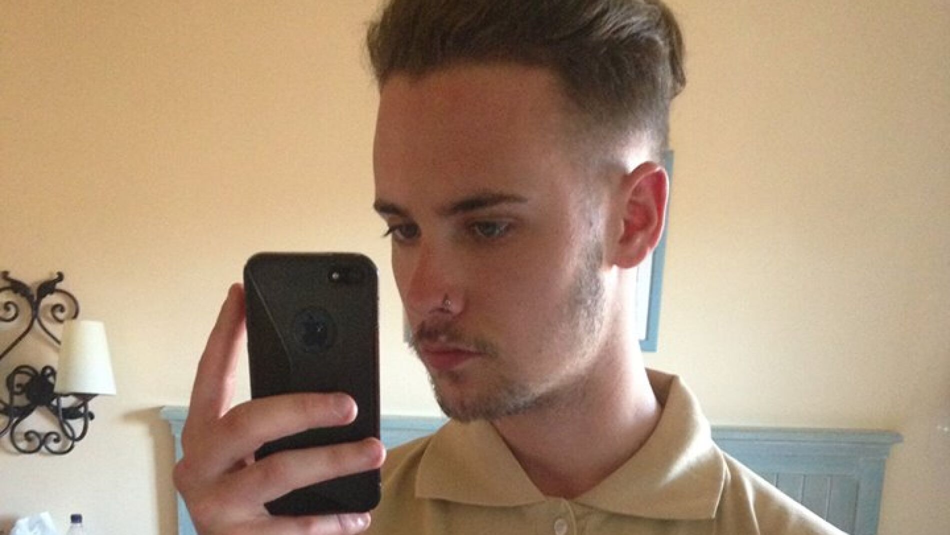 Kieran Lister, el joven que se suicid&oacute; despu&eacute;s de escribir su despedida en Facebook