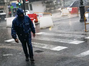 Calles cortadas por el temporal de lluvia Calles cortadas por el temporal de lluvia