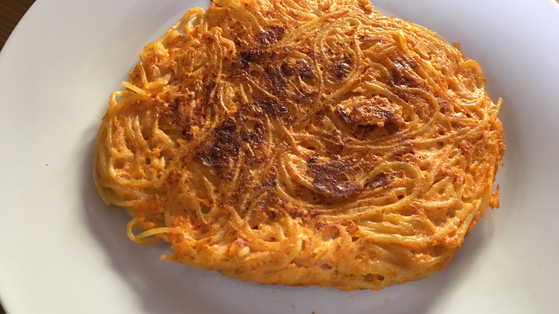 La pizza de pasta que revivirá tus espaguetis.