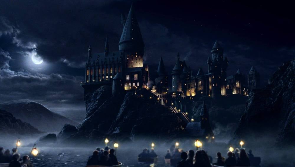 CINE SE ESTRENA ANTENA 3 TV  El castillo de Hogwarts está 