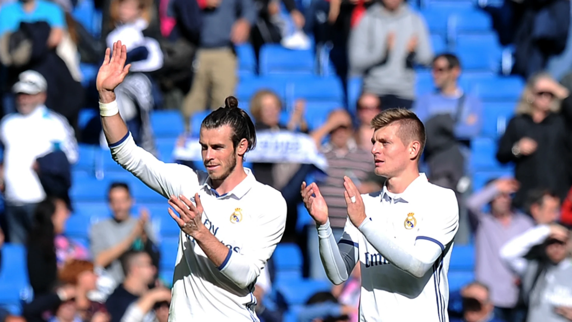 Bale, junto a Toni Kroos Bale, junto a Toni Kroos