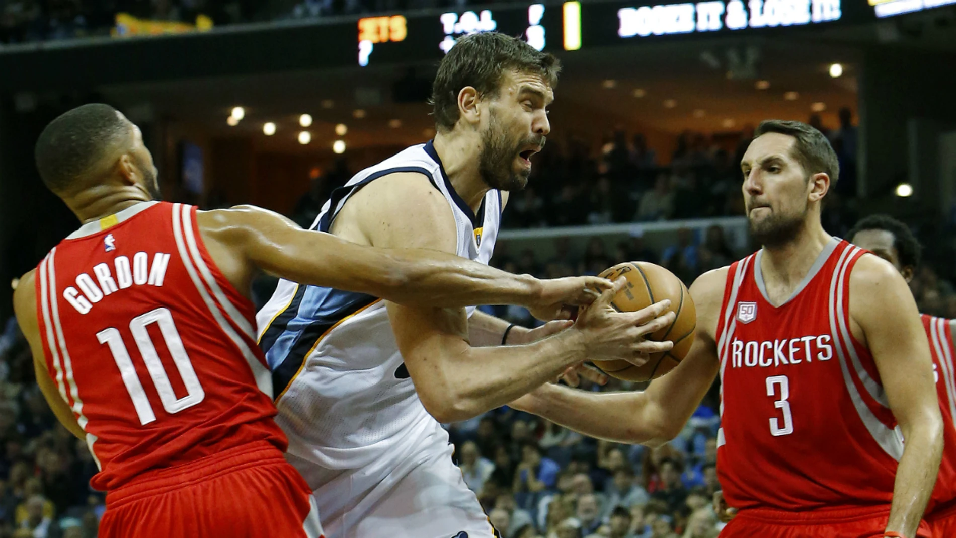 Gasol puja con Gordon Gasol puja con Gordon