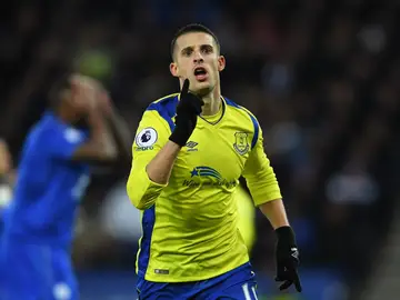Kevin Mirallas celebra el 0-1 ante el Leicester Kevin Mirallas celebra el 0-1 ante el Leicester