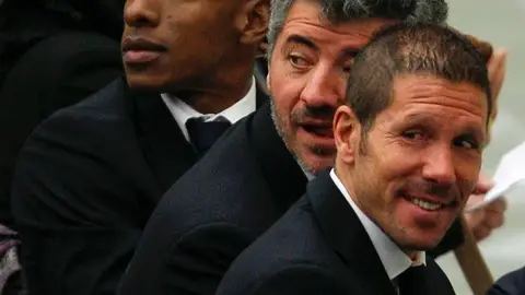 Perea, Gil Marín y Simeone, durante la visita del Papa Benedicto XVI Perea, Gil Marín y Simeone, durante la visita del Papa Benedicto XVI