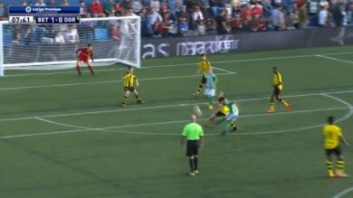 Recorte en la frontal y misil a la escuadra: el golazo de David Pecellín
