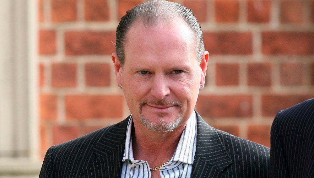 El exinternacional inglés Paul Gascoigne, tirado por una escalera por provocar una riña borracho