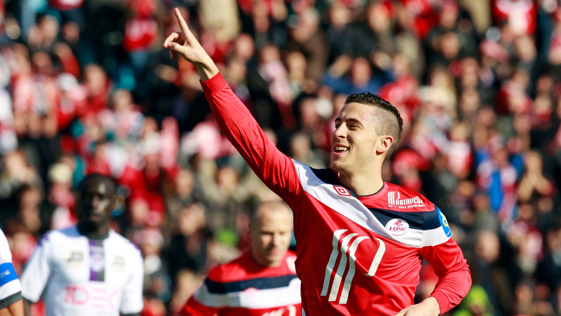 Un compa&ntilde;ero de Hazard en el Lille desvela que el belga "bebi&oacute; durante toda la noche, pero hizo un hat-trick en media hora" en su &uacute;ltimo partido