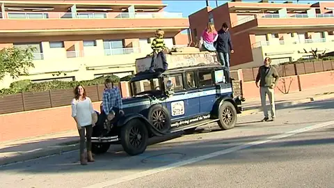 Frame 0.0 de: La familia Zapp lleva 16 años dando la vuelta al mundo Frame 0.0 de: La familia Zapp lleva 16 años dando la vuelta al mundo
