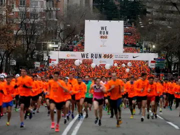 El jefe de los servicios médicos de la RFEA invita a los corredores de la San Silvestre a "no hacer el burro" y a "no pasarse de ritmo" El jefe de los servicios médicos de la RFEA invita a los corredores de la San Silvestre a "no hacer el burro" y a "no pasarse de ritmo"