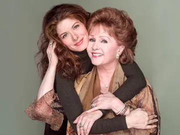 Debra Messing y Debbie Reynolds Debra Messing y Debbie Reynolds