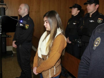 La joven condenada durante el juicio