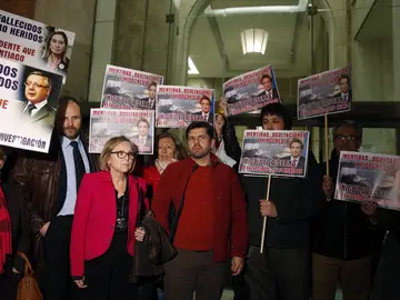 Plataforma de víctimas del Alvia Plataforma de víctimas del Alvia