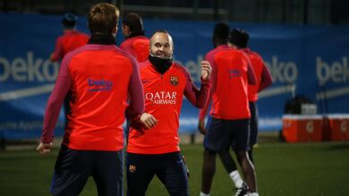 El Barcelona retorna al trabajo después de las vacaciones de Navidad con la presencia de Piqué en el entrenamiento 