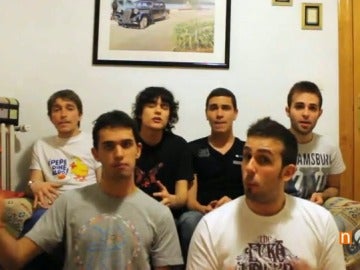 Frame 89.196333 de: Un grupo de jóvenes arrasa en internet con la música creada sólo con su voz gracias a la técnica del 'beatbox' Frame 89.196333 de: Un grupo de jóvenes arrasa en internet con la música creada sólo con su voz gracias a la técnica del 'beatbox'